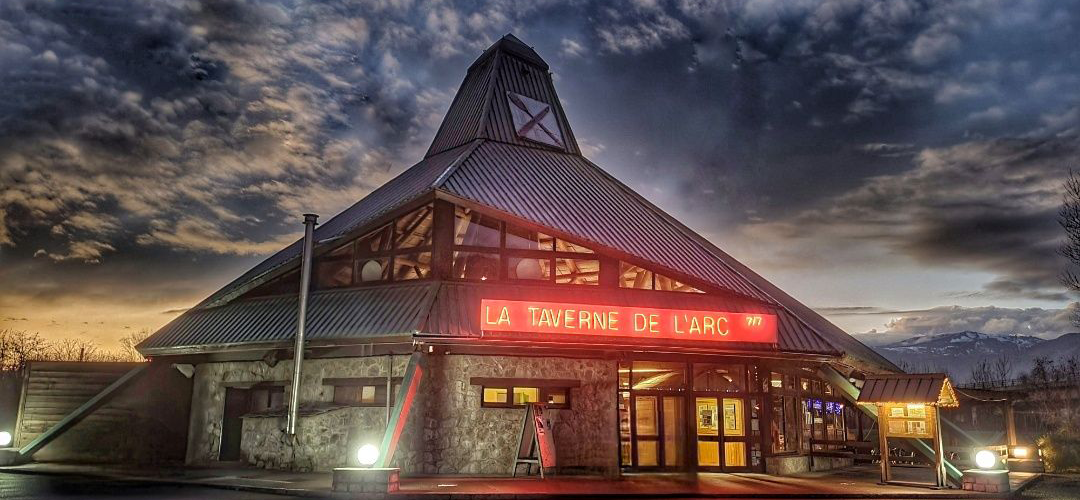 Restaurant La Taverne de l’Arc à Bourgneuf, Aiton – Autoroute A43 (Savoie)